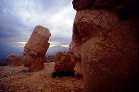 Legenda raja namrud tidak hanya menceritakan pernikahan ibu dan anak kandungnya sendiri. Raja Namrud Dan Kaitannya Dengan Illuminati Hikmatun