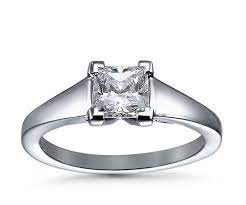 Inset Diamond Ring But With Two More Diamonds One On Either Side Ring Designs Engagement Rings Diamond Engagement Rings