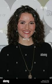 Ashton Shepherd's Instagram, Twitter & Facebook