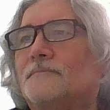 Kim Sirois's Instagram, Twitter & Facebook