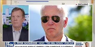 Cynthia Barcomb's Instagram, Twitter & Facebook