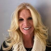 Debra Mackanich — Reviews & Property Sales