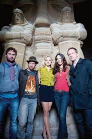 Since its disappearance in 1945 from koenigsberg castle, legions of treasure hunters have tried and failed to. The Hunt For The Amber Room Die Jagd Nach Dem Bernsteinzimmer On Tv
