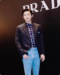 Here #chanyeol wearing a #pradalinearossa extreme tex light puffer and . Chanyeol Wears Prada Chingu To The World