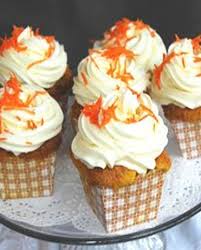 Cupcakes Aux Carottes Glacage Fromage A La Creme Pour 12 Personnes Recettes Elle A Table Recette Recette Gateau Facile Gateau Moelleux Recette Gateau Fromage
