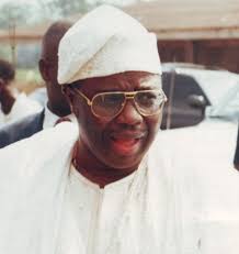 AKANDE, Chief Harry Ayoade(Late)