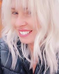 Diane Hanna's Instagram, Twitter & Facebook