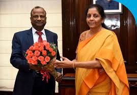 Shri Rajnish Kumar Chairman Sbi Called On Smt Nirmala Sitharaman India S New Finance Minister Today Sbi Statebankofindi News Finance Bank Of India India