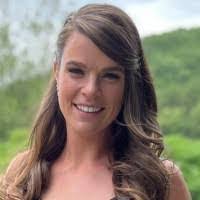 Jennifer Pulfer's Instagram, Twitter & Facebook