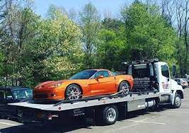 The Next Time Your Car Or Tractor Trailer Breaks Down On The Side Of The Road Do Not Panic Just Call Towing Services Towing Service Tow Truck Flatbed Towing
