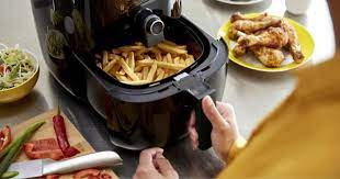 Kemudian cucuk satay dengan lidi dan mula bakar atau masak dalam air fryer. Nak Guna Air Fryer Pun Ada Pantang Larang Tau Ikut Tip Ni Kalau Nak Elak Rosak Keluarga