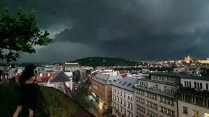 Jeden je umístěn v brdech na vrcholu praha (860 m), druhý radar je na hoře skalky (730 m) u protivanova. Kroupy Privalove Srazky I Narazovy Vitr Bourky Uderi V Cesku Vetsi Silou Novinky Cz