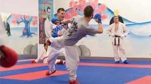 Джеки чан, джейден смит, тараджи п. Karate Legende Junior Lefevre Hat Sich Durchgeschlagen Grenzecho