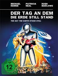Das original, welches ich leider noch nicht gesehen habe, handelt zeitlich begründet vom weltfrieden und abrüstung. Der Tag An Dem Die Erde Stillstand Limited Mediabook Original Kinoplakat Blu Ray Amazon De Michael Rennie Patricia Neal Hugh Marlowe Sam Jaffe Billy Gray Frances Bavier Lock Martin Robert Wise Michael