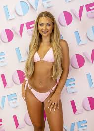 This is a sign that is known for being sociable and outgoing, so we think aaron francis will have no problem fitting in at love island. Love Island Lucinda Strafford S Footballer Ex Boyfriend Aaron Connolly When They Capital