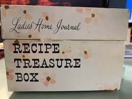 This homemade carrot cake is bursting with flavor and moisture! Divorce Carrot Cake This Was My Mom S Recipe Named So Because My Dad Sheepishly Asked Me To Make For His Birthday Despite The Fact They Ve Been Divorced For Over 20 Years