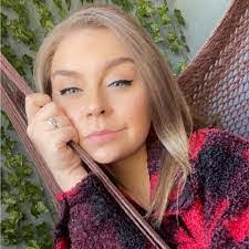 Rhonda Coots's Instagram, Twitter & Facebook