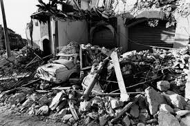 Giovanni limatola montaggio video & audio editing. Tra Le Macerie Dell Irpinia Foto Internazionale