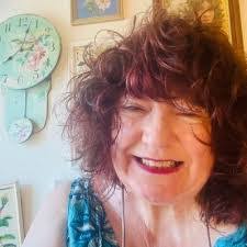 Laurie Conlon's Instagram, Twitter & Facebook