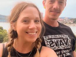 Danielle Redmond Schwab (@danielleredmond) • Instagram photos and videos