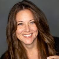 Shannon Chapman's Instagram, Twitter & Facebook