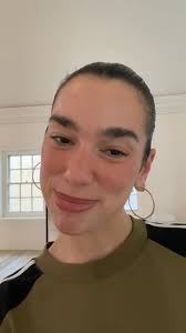 Thank youuuuuu ❤️❤️❤️❤️ vote here https://brits.lnk.to/vote · Dua Lipa ·  Facebook