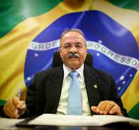 Chico Rodrigues e o dinheiro na cueca: o direito ao não ...