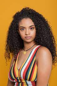 We Encourage Women To Wear Unique Jewellery To Stand Out And To Be Adventurous With Their Fashi Curly Hair Styles Natural Hair Inspiration Natural Hair Styles