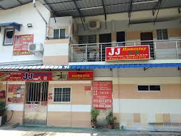 With a rental car in miri you don't need to worry about getting to and from the airport. Jj Homestay In Miri Hotel Rates Reviews On Orbitz