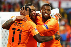 He is the twin brother of frank de boer. Ronald De Boer Confident Depay And Wijnaldum Will Fit At Barcelona Barca Blaugranes