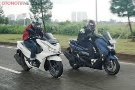 Yamaha nmax is a power scooter that is currently sold in the international markets by the japanese manufacturer. Yamaha Nmax 155 Competes In Performance Against Honda Pcx 160 Which One Is Faster