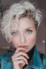 Best short pixie cut hairstyles 2020. If You Want To Change Yourself Into A New Hair Style In The New Season Then Consider The Sho Curly Pixie Haircuts Short Curly Haircuts Haircuts For Curly Hair