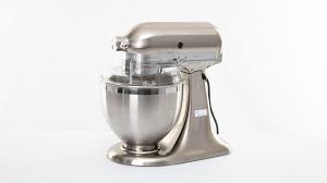 The first stand mixer that was produced was 80quart which was used by professional bakers in 1915. Kitchenaid Artisan Stand Mixer 5ksm177ank Review Kitchen Stand Mixer Choice