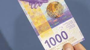 A banknote is the product of highly advanced graphic design. Die Schweiz Bekommt Einen Neuen Tausender Geld Sz De