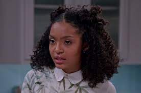 Blackish Zoe Hairstyle Zoey Johnson Hairstyles Grownish Hairstyles Curly Hair Styles Naturally
