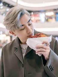 城中兩大型男Jeffrey x Tyson Yoshi～齊「獵食」勁猜有獎遊戲～時代廣場響應第二期消費券舉辦「獵食時代It's Tasty  Time」！