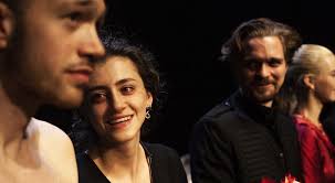 SEAGULL flew away in front of the audience