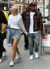 Kylie jenner jokes she couldn't sit down in oscars 2020 afterparty dress: 50 Best Kylie Jenner Outfits Casual Ideas Fazhion Kylie Jenner Outfits Casual Kylie Jenner Outfits Jenner Outfits