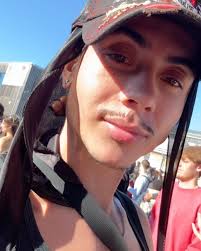 I’ve got a lot selfies😃 life’s been great if you’re wondering 🧡