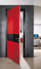 لون الباب 40 صورة ألوان فاتحة شهيرة كابتشينو إيطالية وجوز ميلانو خيارات بلونين داخليين باللونين الأسود والألوان في الداخل