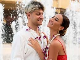 Join facebook to connect with оюука дава and others you may know. Gde Otdyhayut Buzova I Dava Ekspress Gazeta