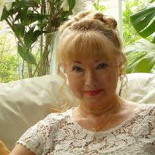 Emily Royal (@eroyalauthor)