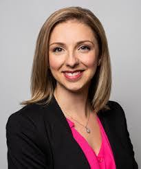 Deanna Sage's Instagram, Twitter & Facebook