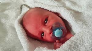 How to bathe a newborn with an umbilical cord? Newborn Baby Bath Video Newborn Baby
