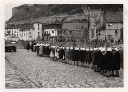 Ne pas confondre avec la guerre d'indépendance espagnole qui opposa les espagnols à napoléon ier. Le Cicr Et Les Evacuations D Enfants Pendant La Guerre D Espagne Cross Files Icrc Archives Audiovisual And Library Cross Files Icrc Archives Audiovisual And Library