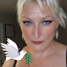 The youngest sibling is usually the most good looking and the smartest.