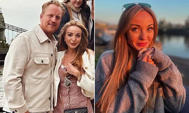Call The Midwife star Helen George, 40, looks smitten with new boyfriend Dan  Innes, 51, in loved-up snaps | Daily Mail Online