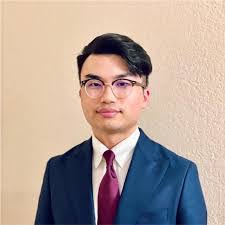 Howard Quach's Instagram, Twitter & Facebook