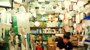 Buruan borong produk perlengkapan rumah tangga murah meriah sebelum harga naik. Sentra Penjualan Alat Alat Listrik Lampu Hias Terbesar Dan Terlengkap Di Pasar Kenari Jakarta Tempat Grosir Dan Kulakan Murah