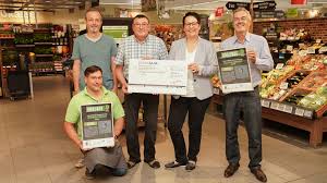Go to edeka bank konto login page via official link below. Schmissberger Vogelvoliere Edeka Spendet 2 000 Euro Schmissberg De